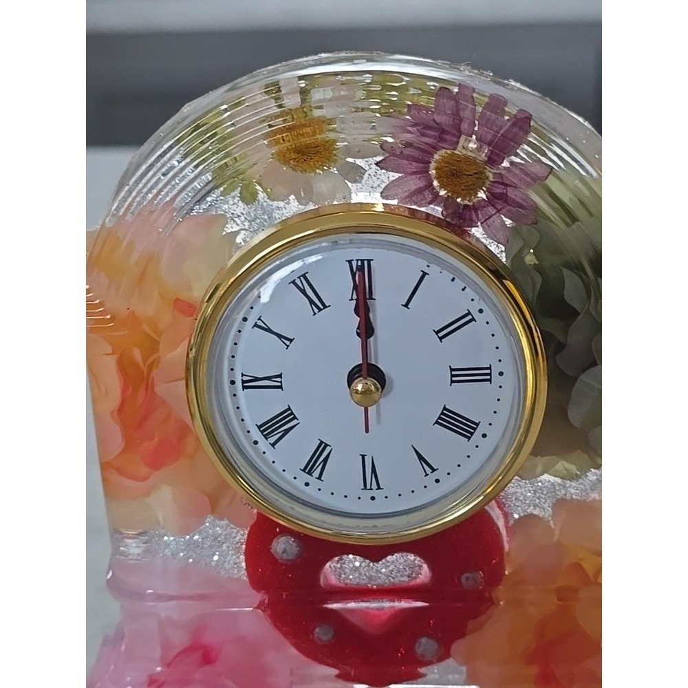 Handmade Resin Desk Clock Decoration Gift Heart Flowers 731 - Picture 5 of 9